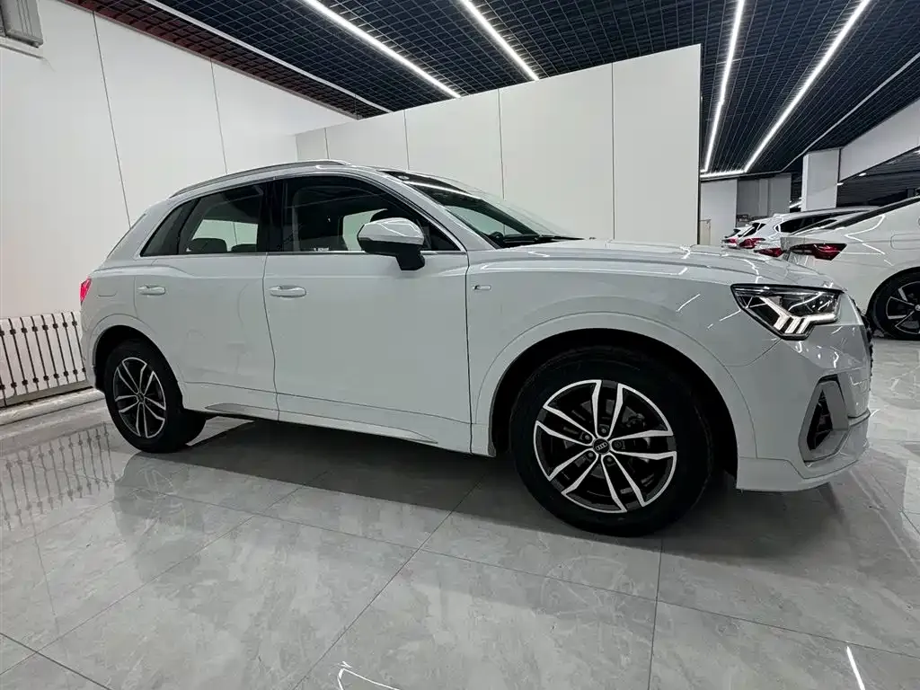 Audi Q3 2022 из CN, фото 10