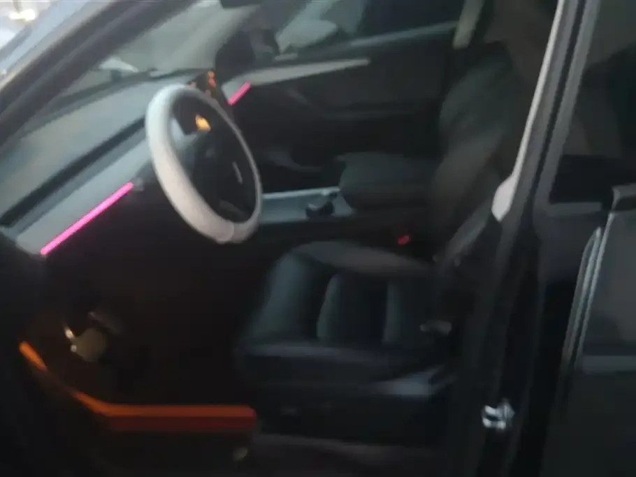 Tesla Model Y 2024 из CN, фото 3