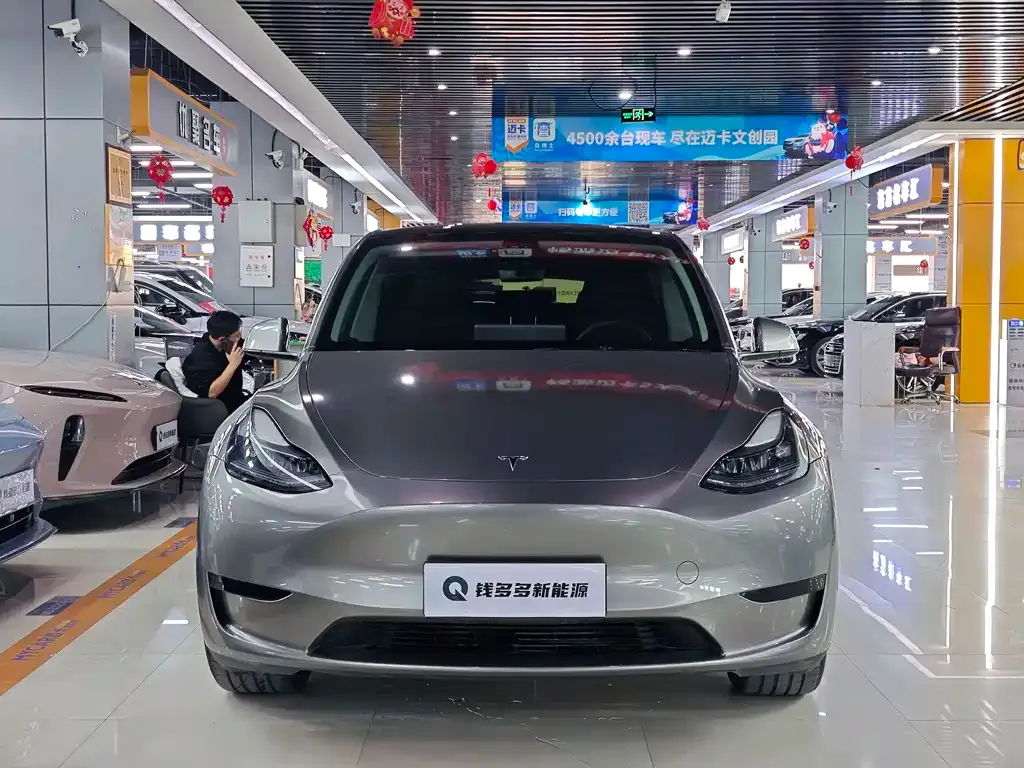 Tesla Model Y — фото 3
