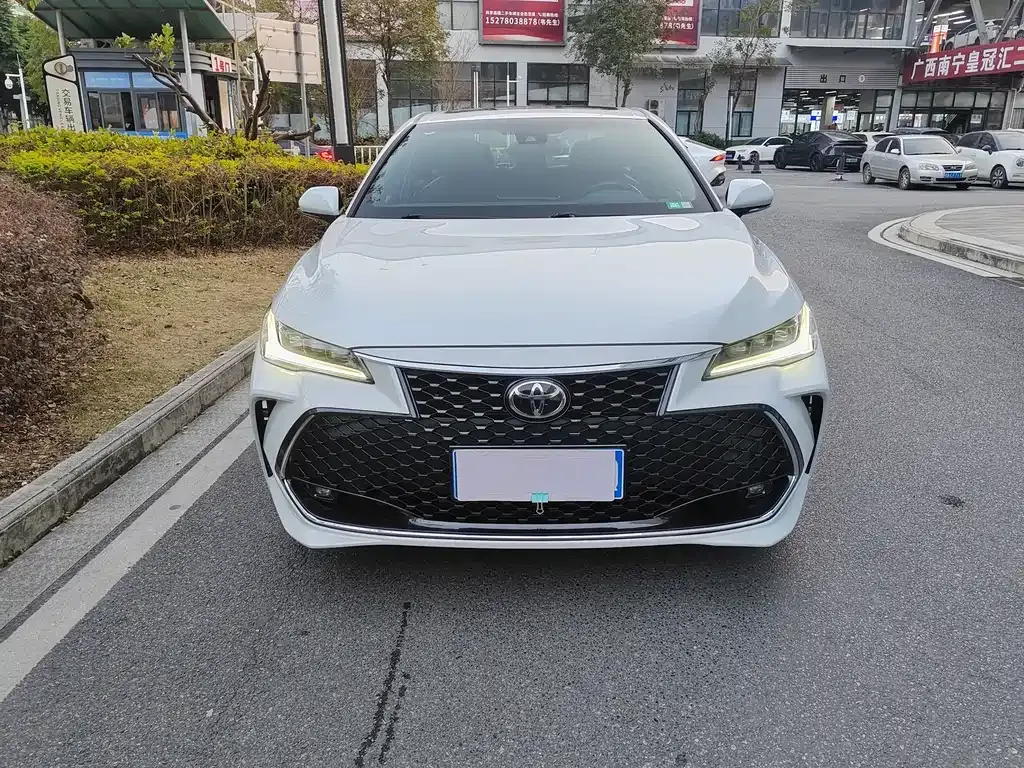 Toyota Avalon 2022 из CN, фото 5