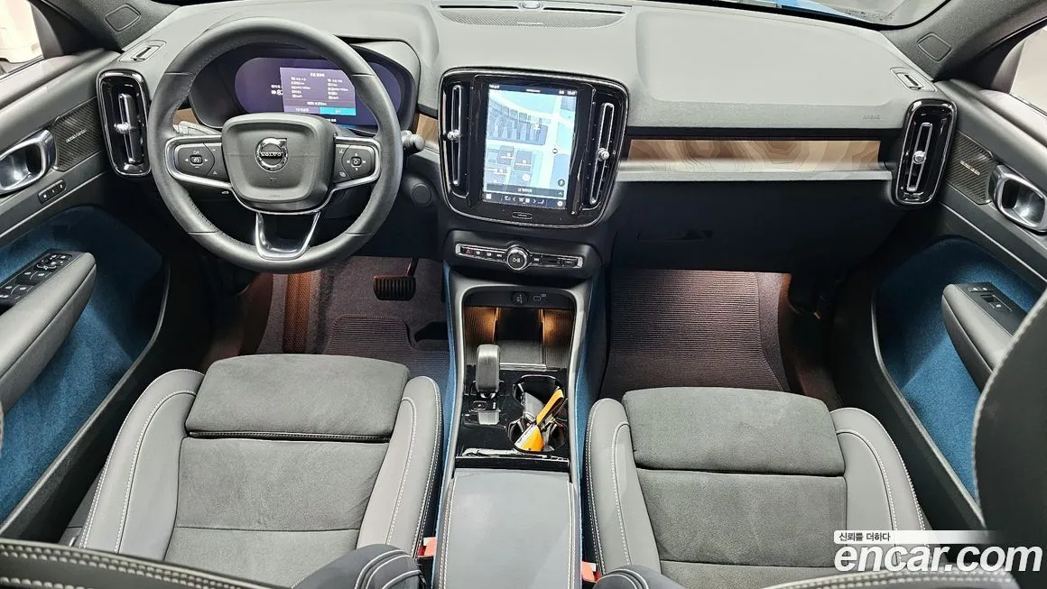 Volvo C40 2024 из KR, фото 10