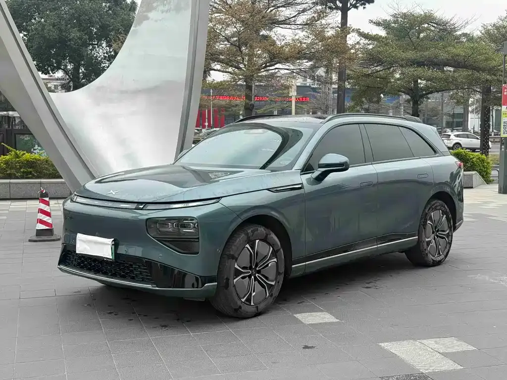 XPeng G9