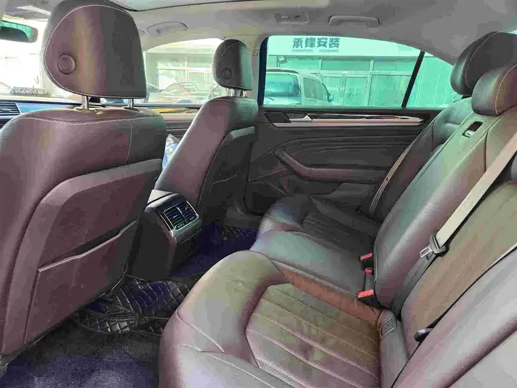 Volkswagen Phideon 2021 из CN, фото 4