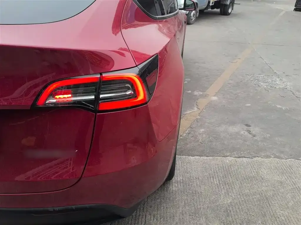Tesla Model Y 2023 из CN, фото 9