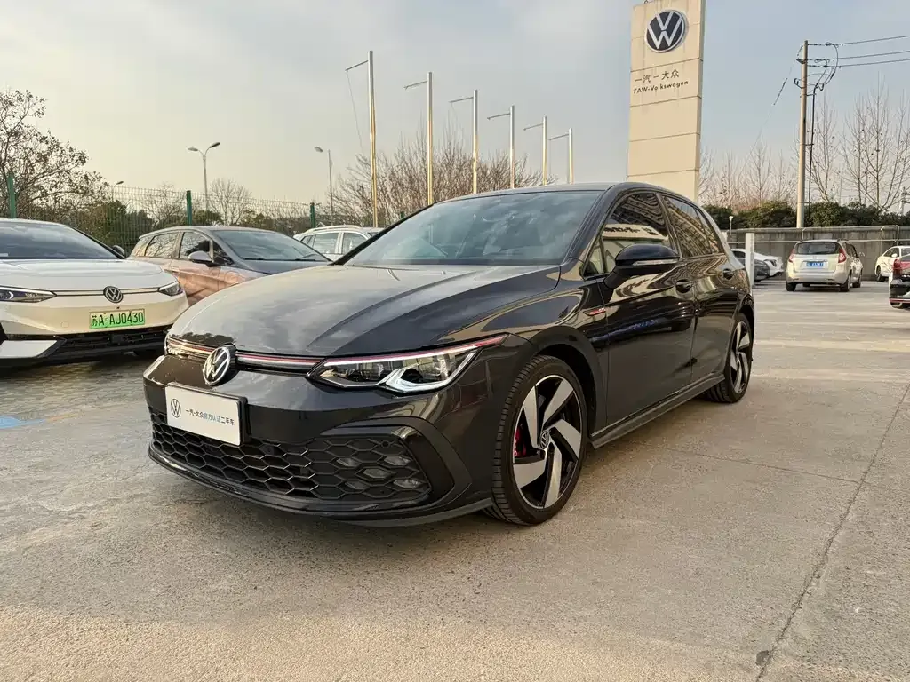 Volkswagen Golf GTI 2022 из CN, фото 1