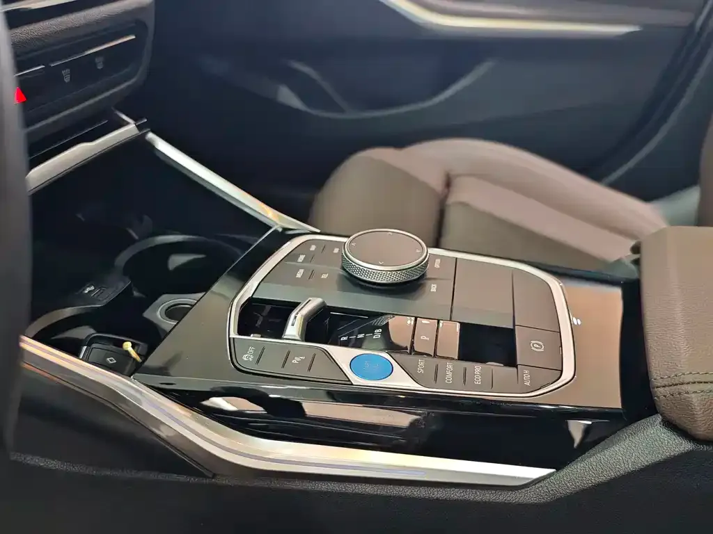 BMW i3 2024 из CN, фото 7