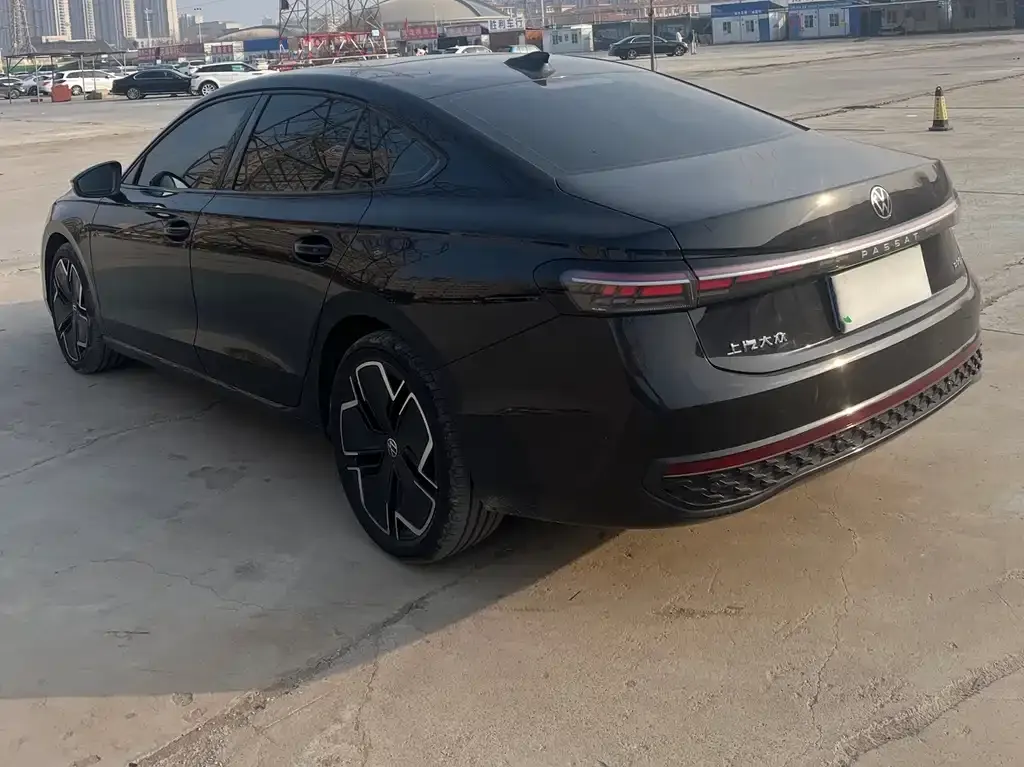 Volkswagen Passat 2025 из CN, фото 7