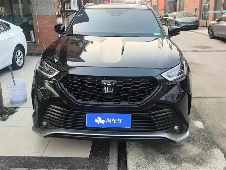 Toyota Crown Kluger 2023 из CN, фото 5