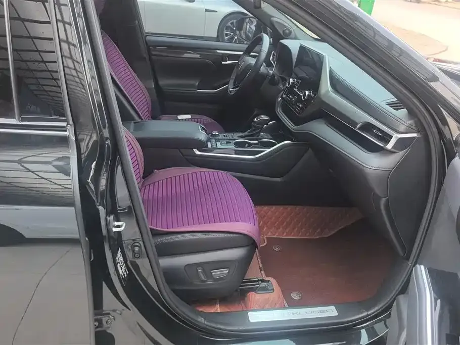 Toyota Crown Kluger 2023 из CN, фото 10