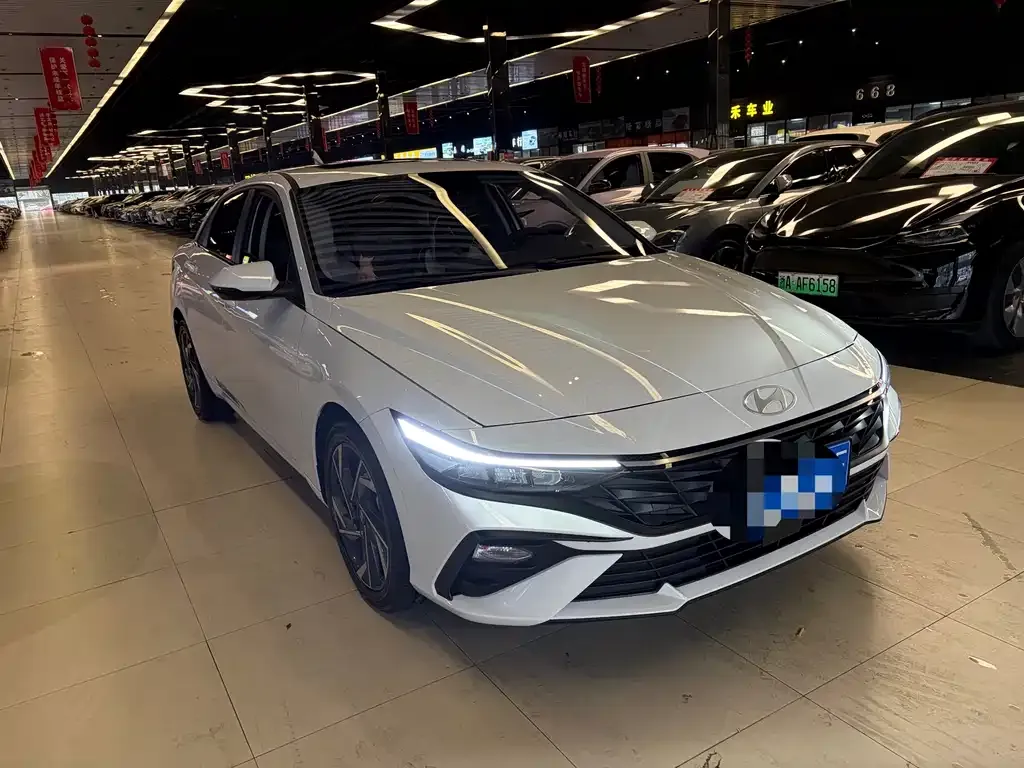Hyundai Elantra 2025 из CN, фото 2