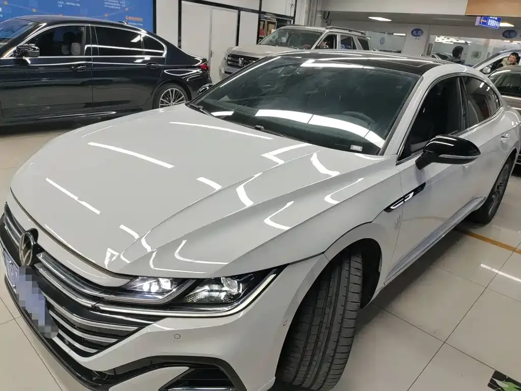 Volkswagen CC 2024 из CN, фото 1