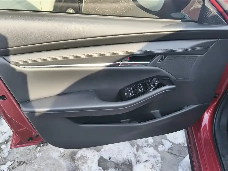 Mazda 3 Axela 2022 из CN, фото 9