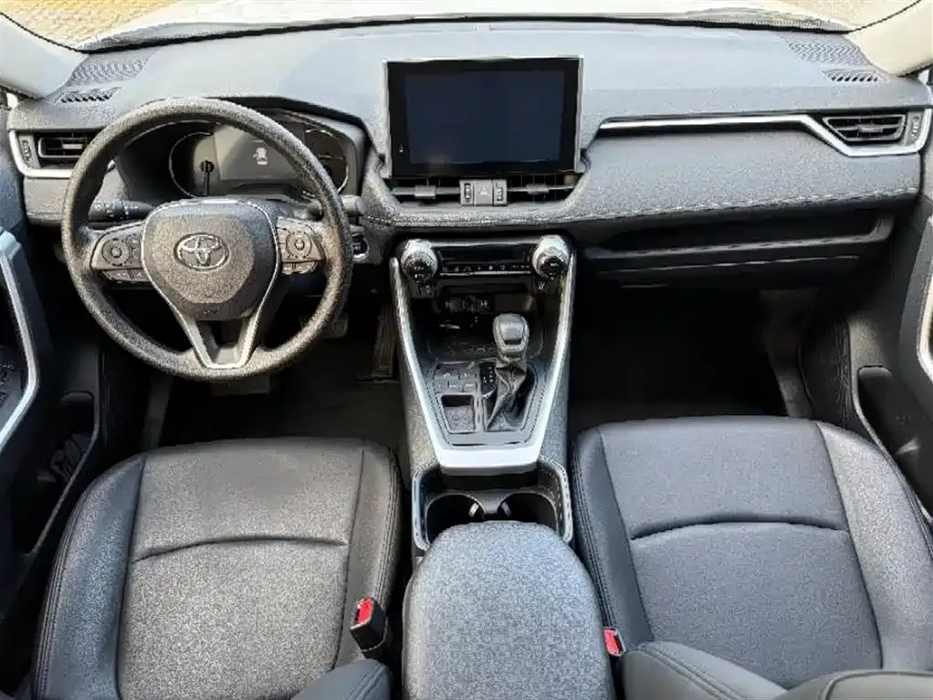 Toyota RAV4 2023 из CN, фото 9