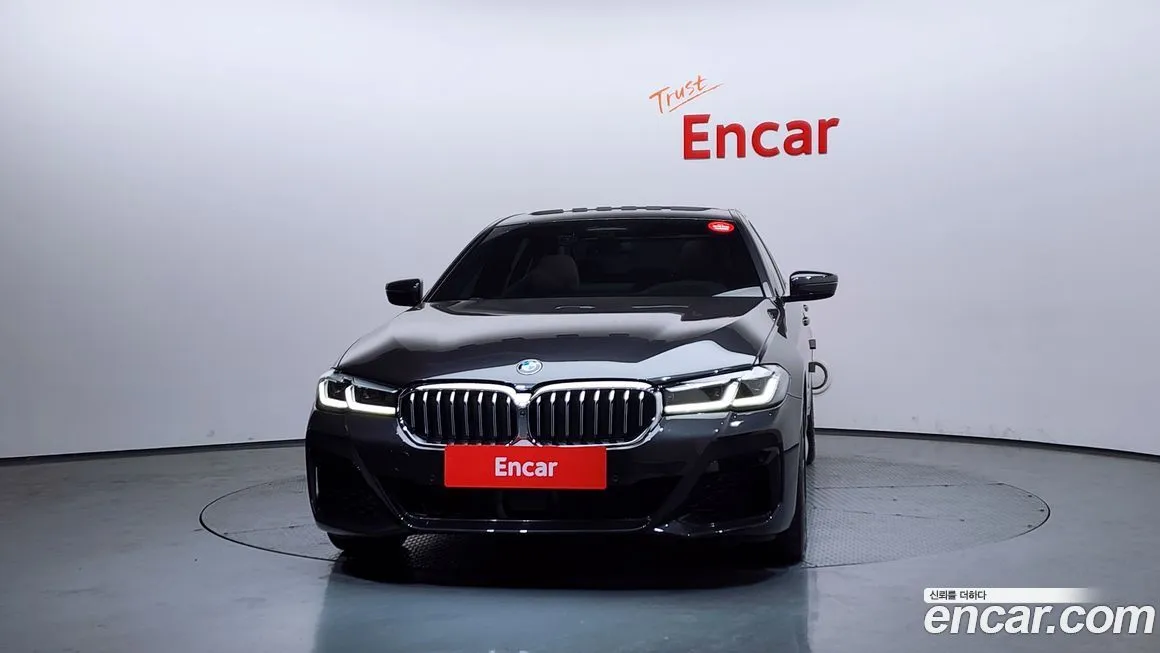 BMW 5-Series 2023 из KR, фото 3