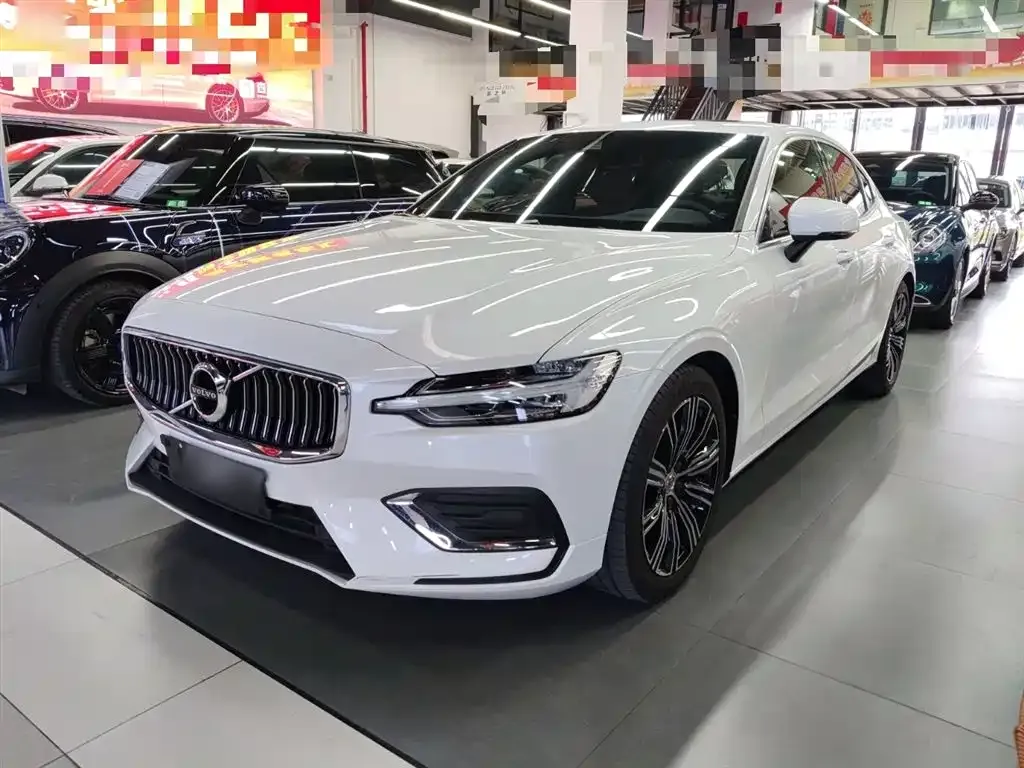 Volvo S60 2021 из CN, фото 1