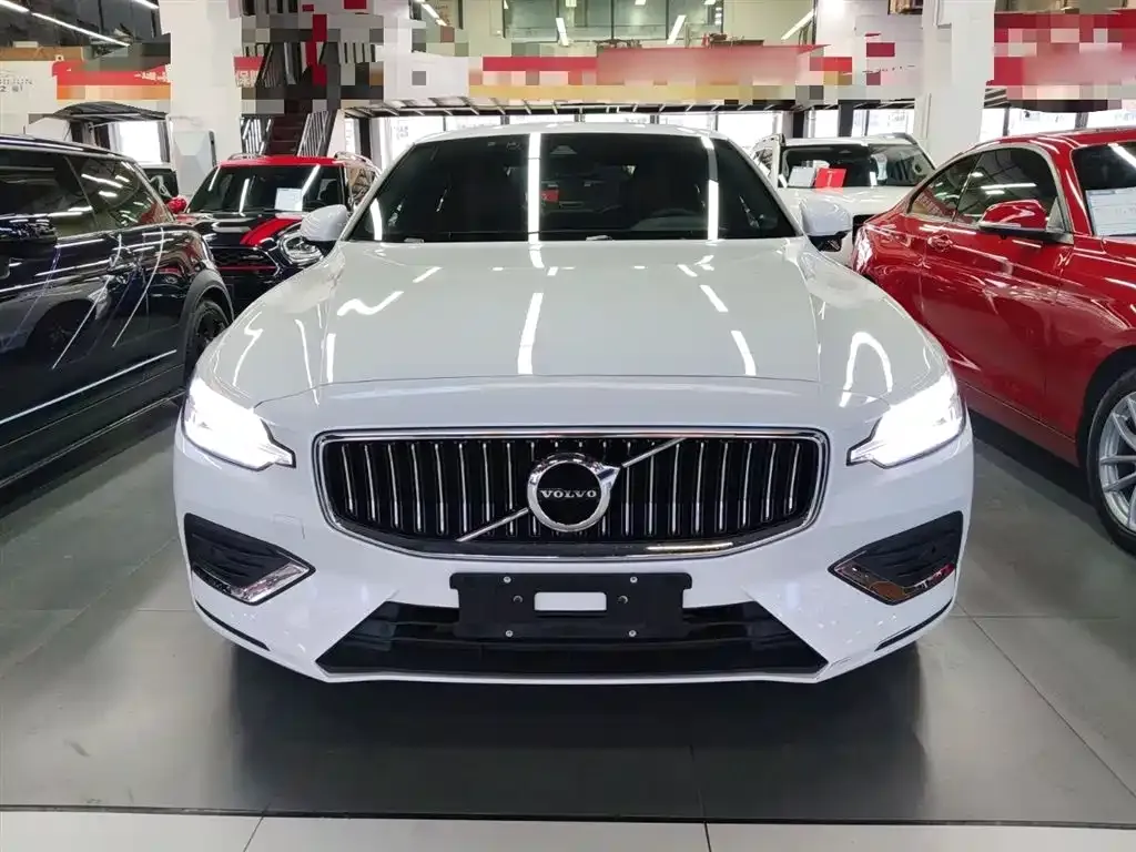 Volvo S60 2021 из CN, фото 8