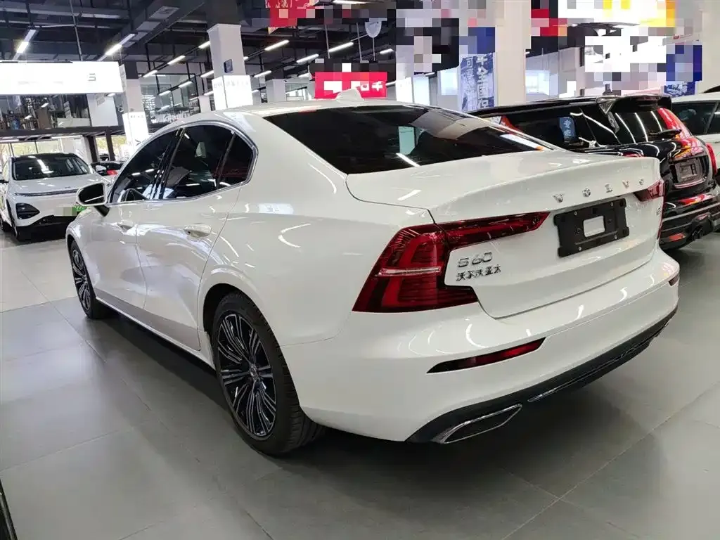 Volvo S60 2021 из CN, фото 10