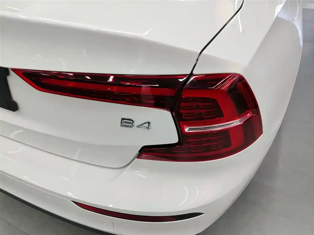 Volvo S60 2021 из CN, фото 2