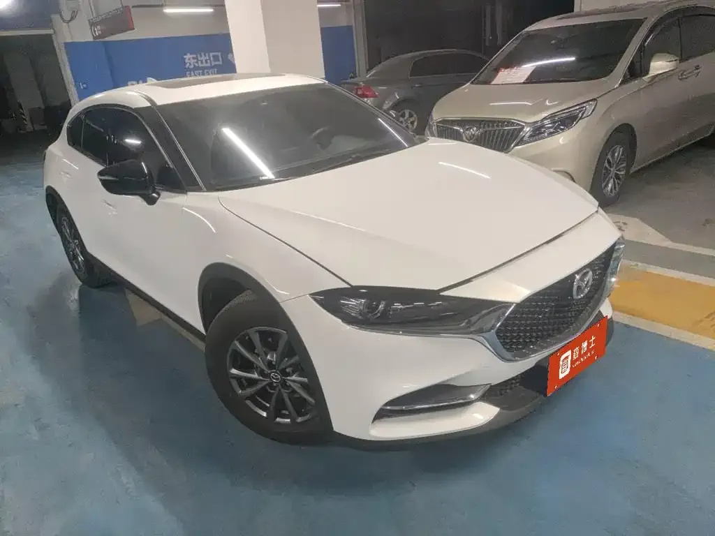 Mazda CX-4 2023 из CN, фото 3