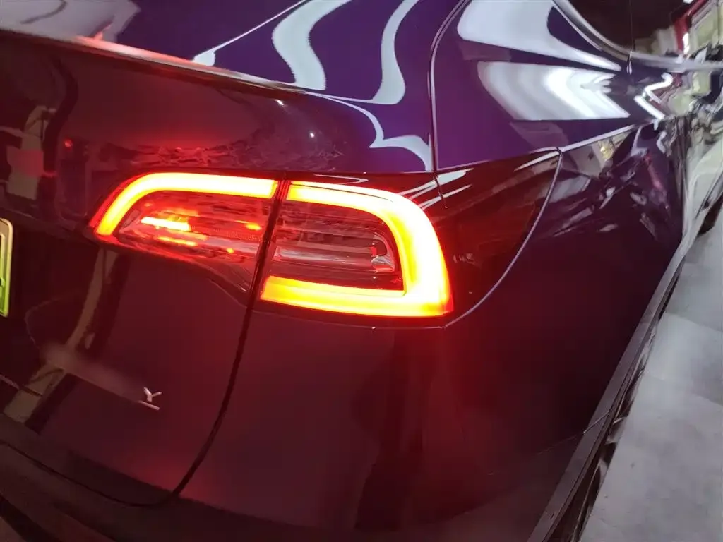 Tesla Model Y 2021 из CN, фото 2