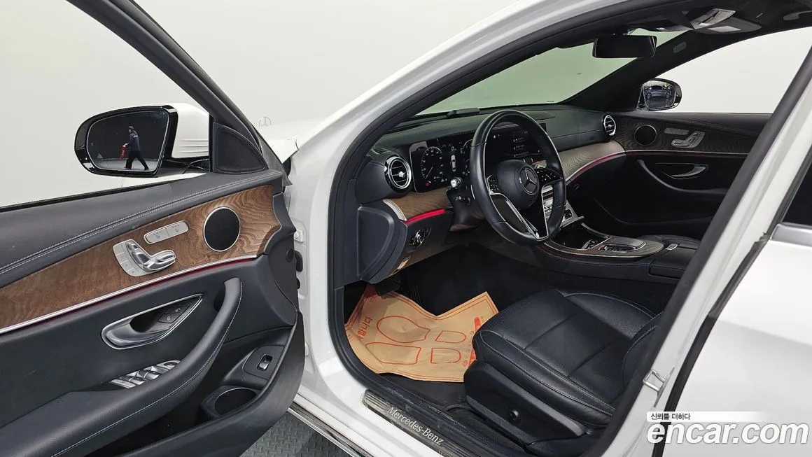 Mercedes-Benz E-Class 2023 из KR, фото 8