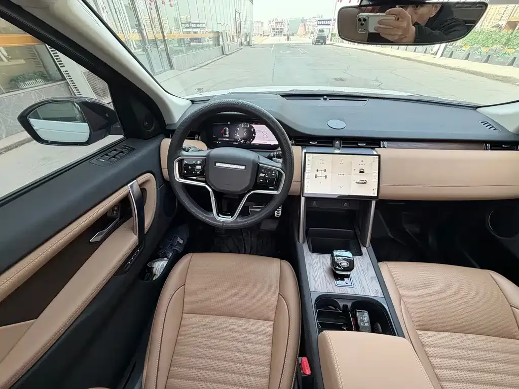 Land Rover Discovery Sport — фото 10