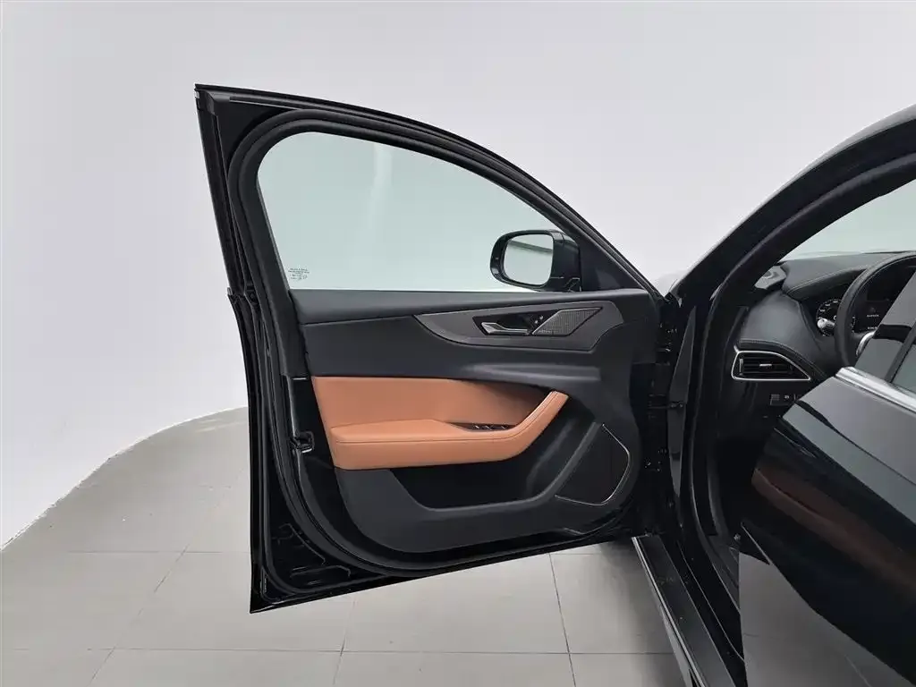 Jaguar XEL 2022 из CN, фото 7