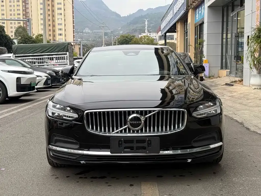Volvo S90 — фото 9