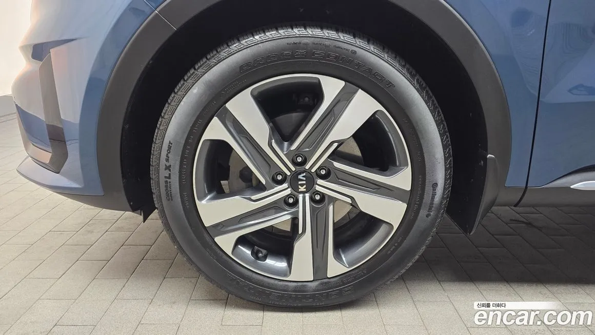 Kia Sorento — фото 5