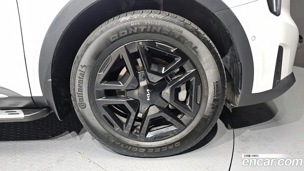 Kia Sorento — фото 10