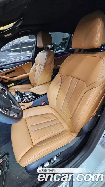 BMW 5-Series 2023 из KR, фото 1