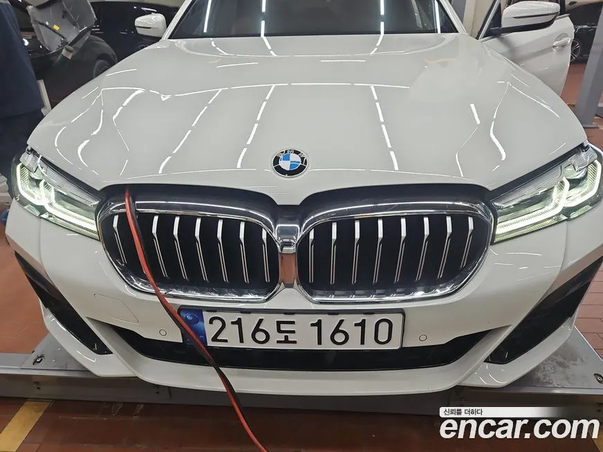BMW 5-Series 2023 из KR, фото 2
