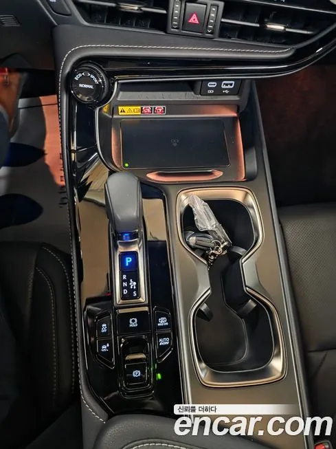 Lexus NX 2025 из KR, фото 2