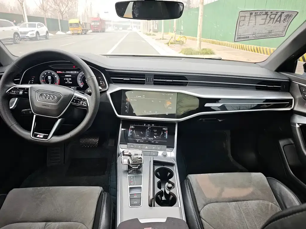 Audi A6L 2021 из CN, фото 5