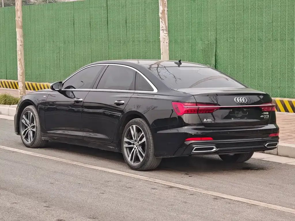 Audi A6L 2021 из CN, фото 6