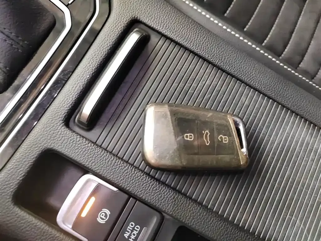 Volkswagen Magotan 2022 из CN, фото 4