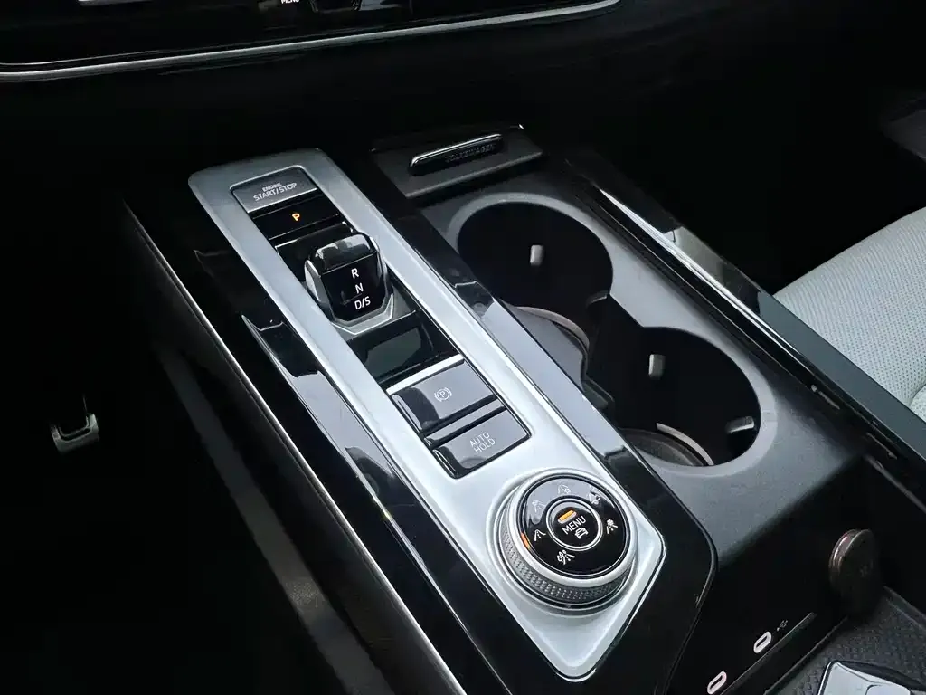 Volkswagen Tavendor 2023 из CN, фото 7