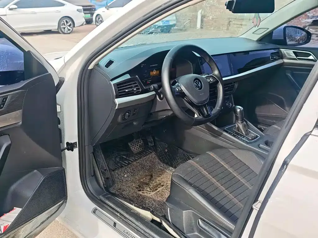 Volkswagen Lavida 2022 из CN, фото 3