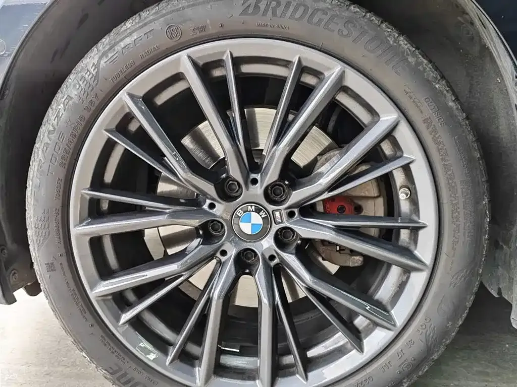 BMW 3 Series 2022 из CN, фото 2