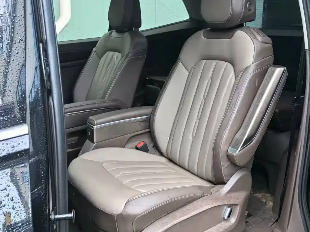 Volkswagen Viloran 2023 из CN, фото 4