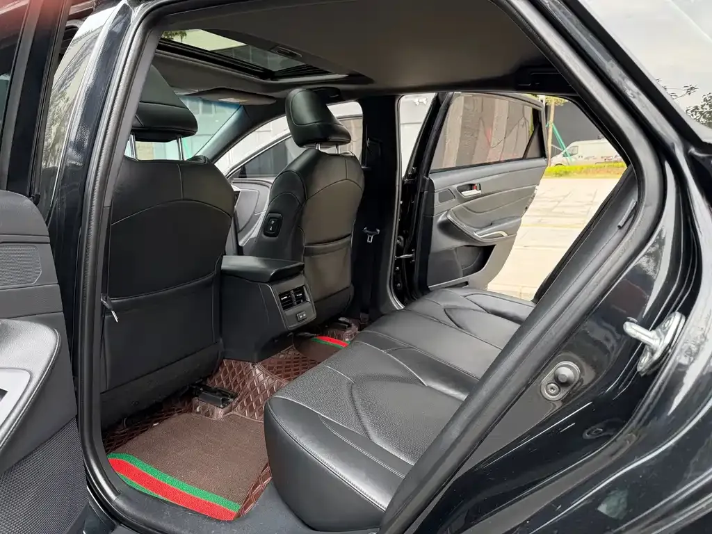 Toyota Avalon 2023 из CN, фото 3