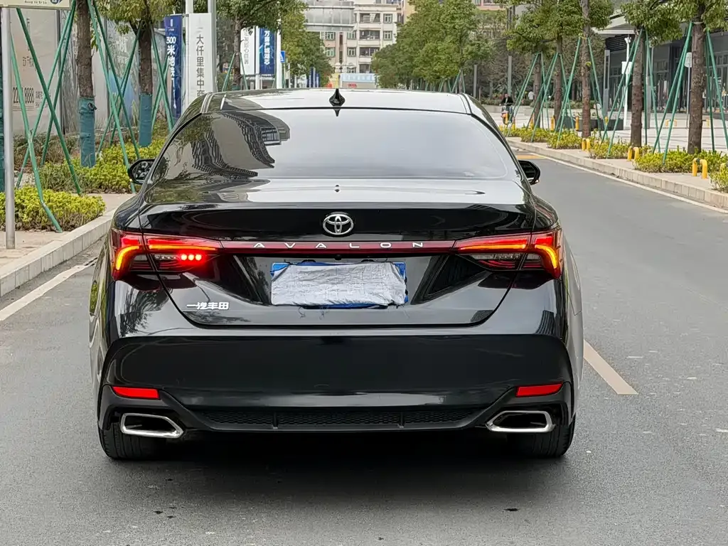 Toyota Avalon 2023 из CN, фото 10