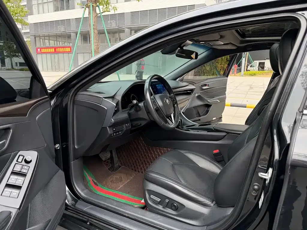 Toyota Avalon 2023 из CN, фото 2