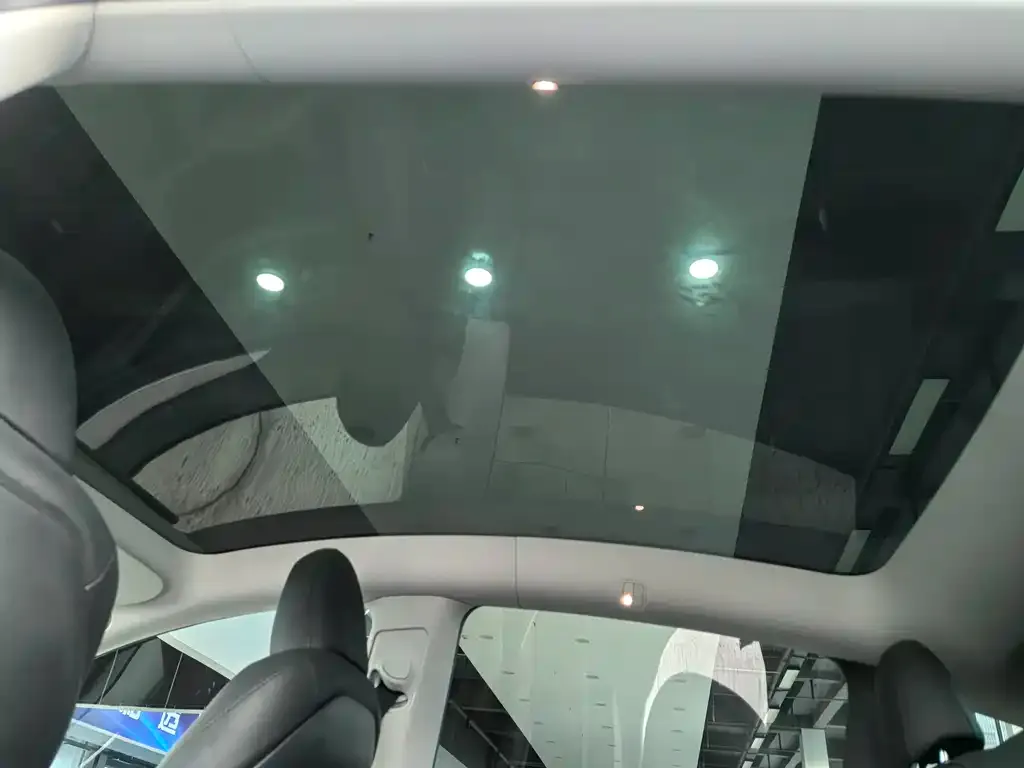 Tesla Model Y 2024 из CN, фото 4