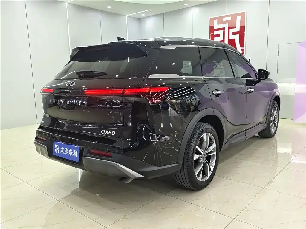Infiniti QX60 2023 из CN, фото 7