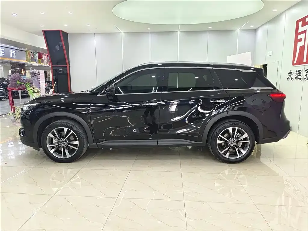Infiniti QX60 2023 из CN, фото 3