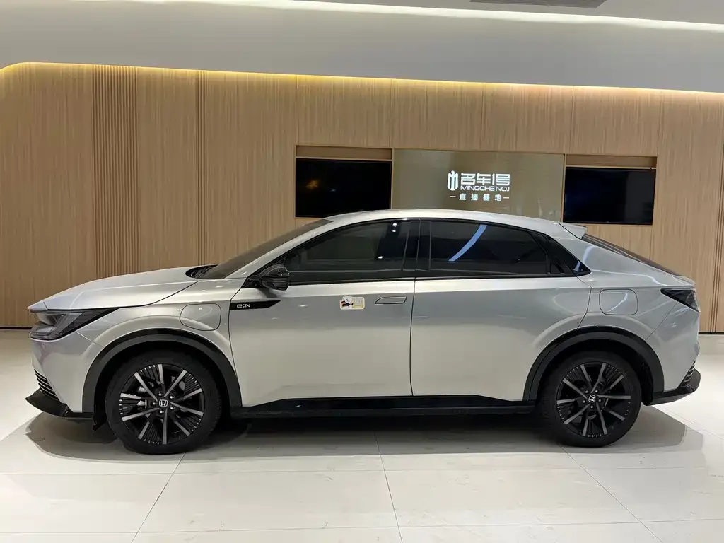 Honda e:NP2 2024 из CN, фото 10