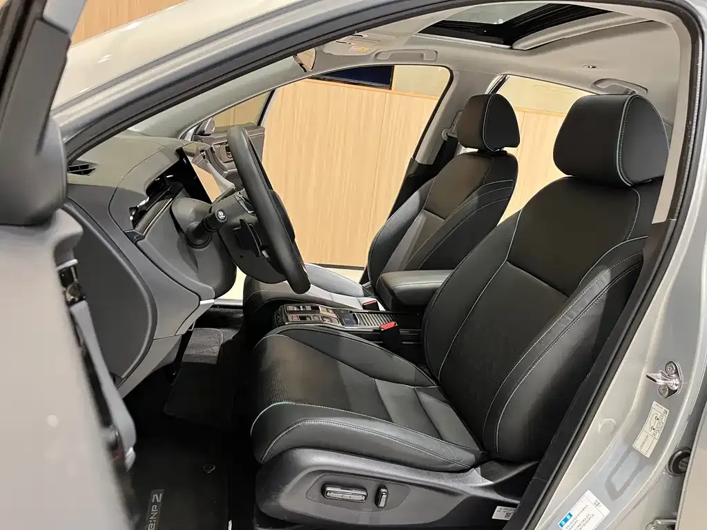 Honda e:NP2 2024 из CN, фото 2