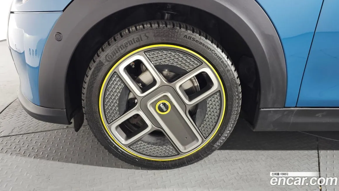 Mini Cooper 2024 из KR, фото 8