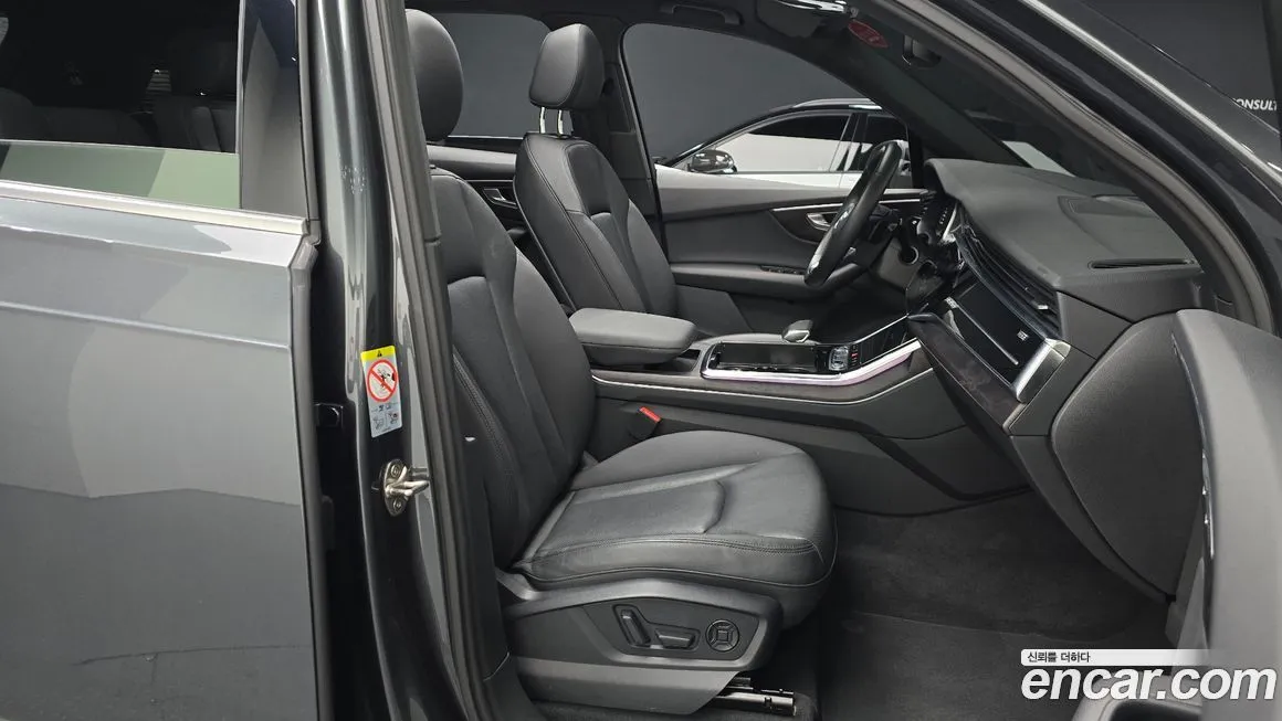 Audi Q7 2022 из KR, фото 10